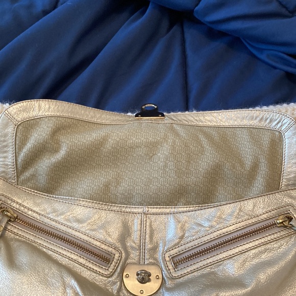 NWOT Hayden-Harnett Gold Genuine Leather Shoulder Bag - Picture 3 of 9